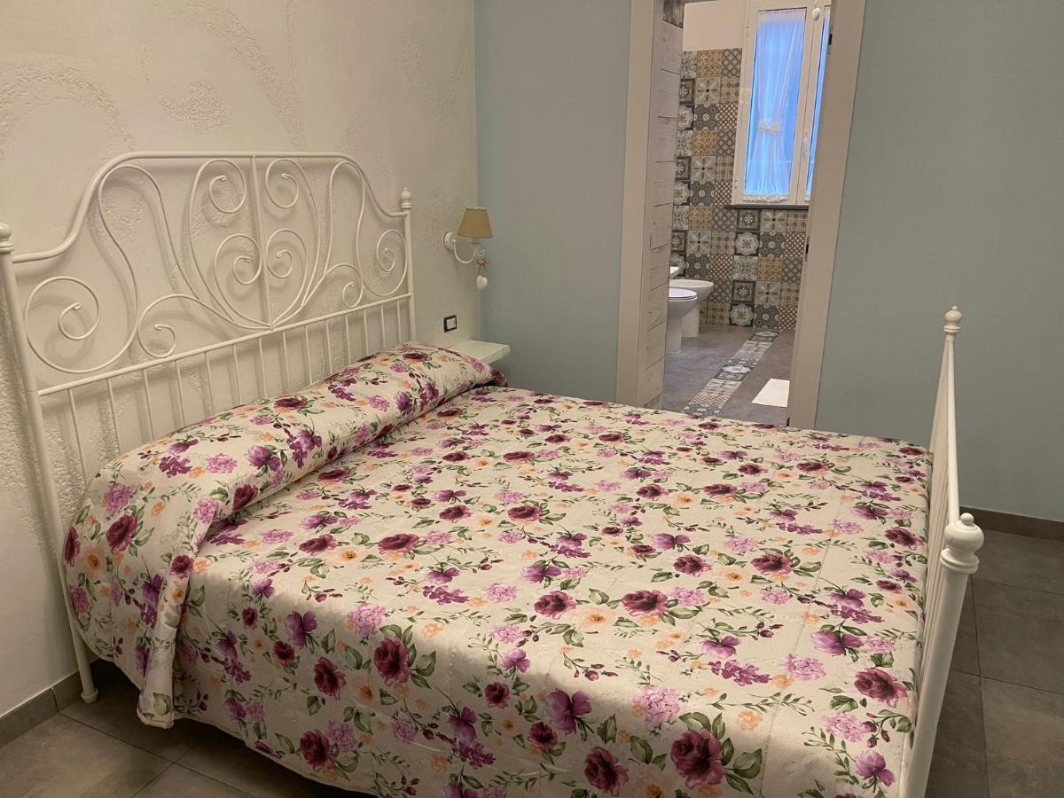 Beb La Gemma Bed and Breakfast Napoli Eksteriør billede