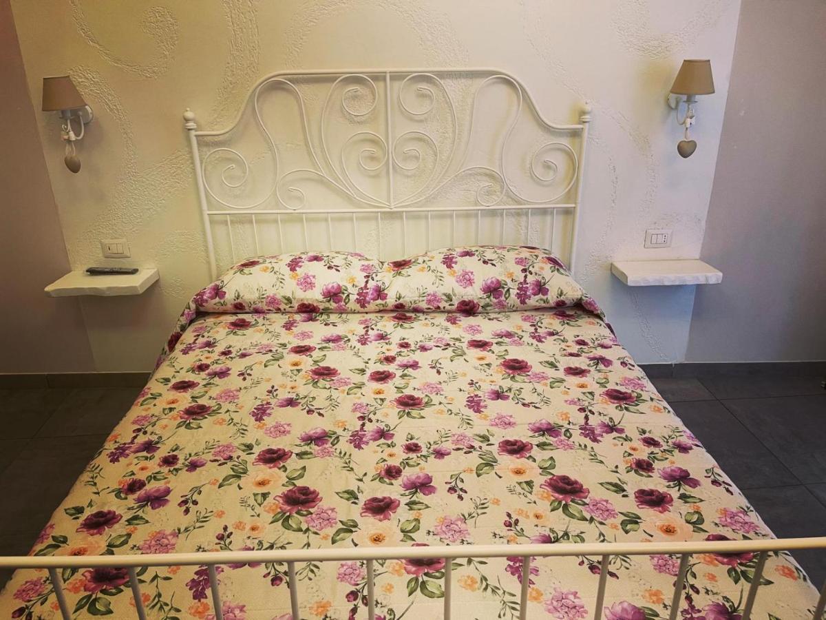 Beb La Gemma Bed and Breakfast Napoli Eksteriør billede