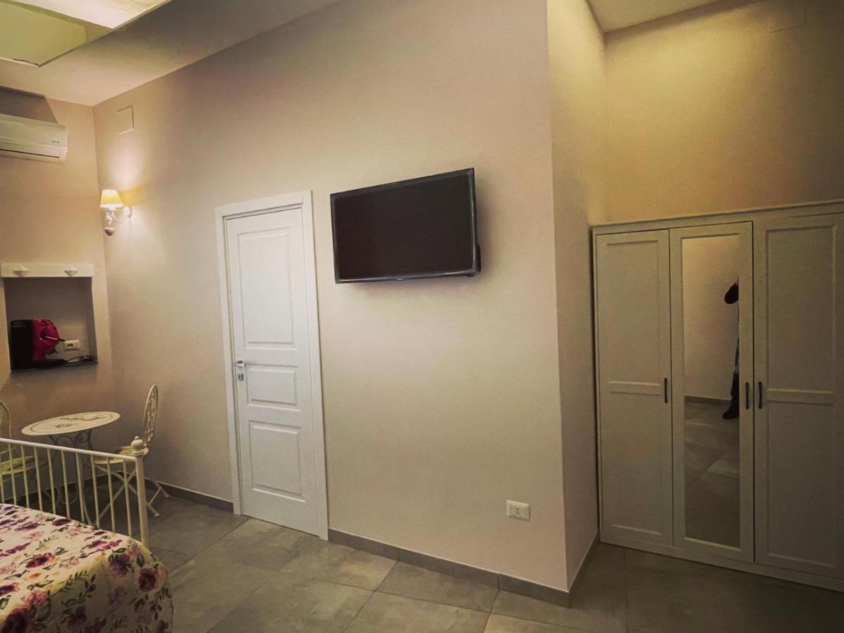 Beb La Gemma Bed and Breakfast Napoli Eksteriør billede