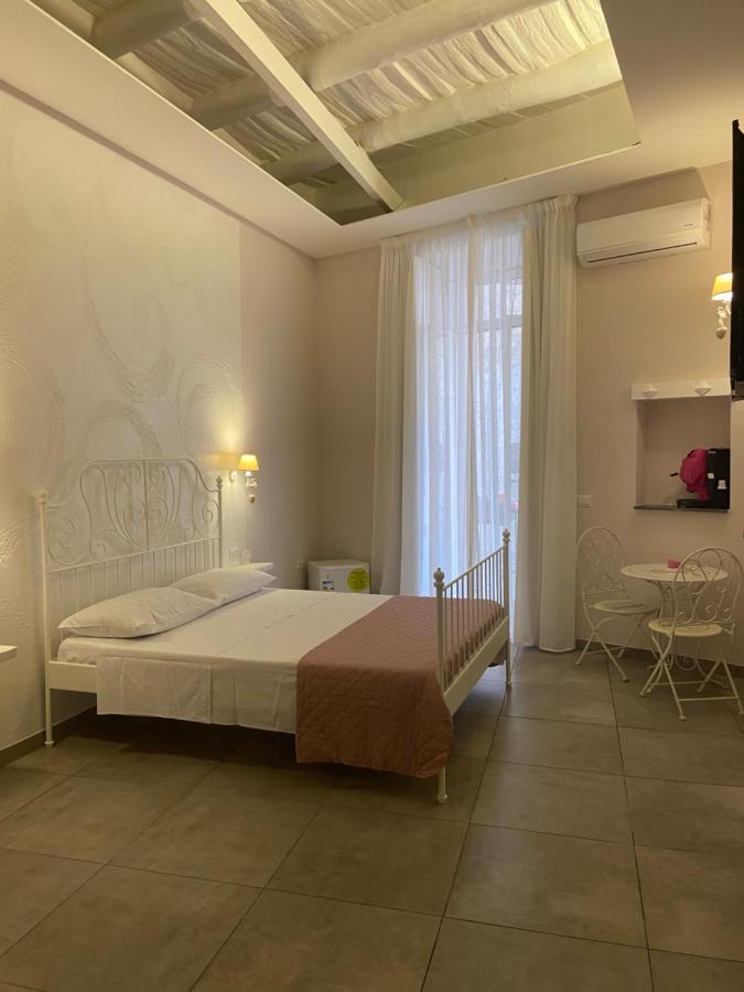 Beb La Gemma Bed and Breakfast Napoli Eksteriør billede
