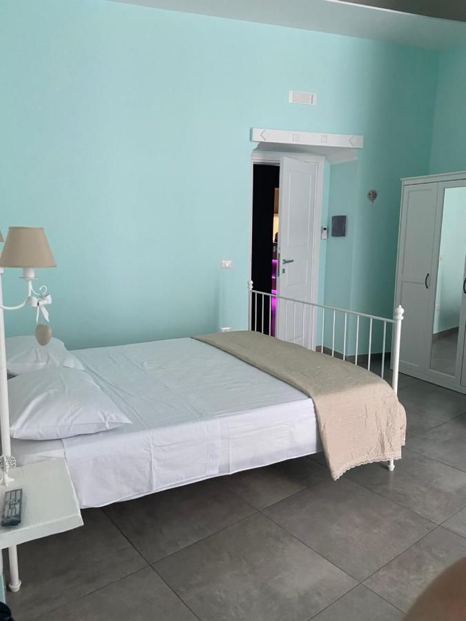Beb La Gemma Bed and Breakfast Napoli Eksteriør billede