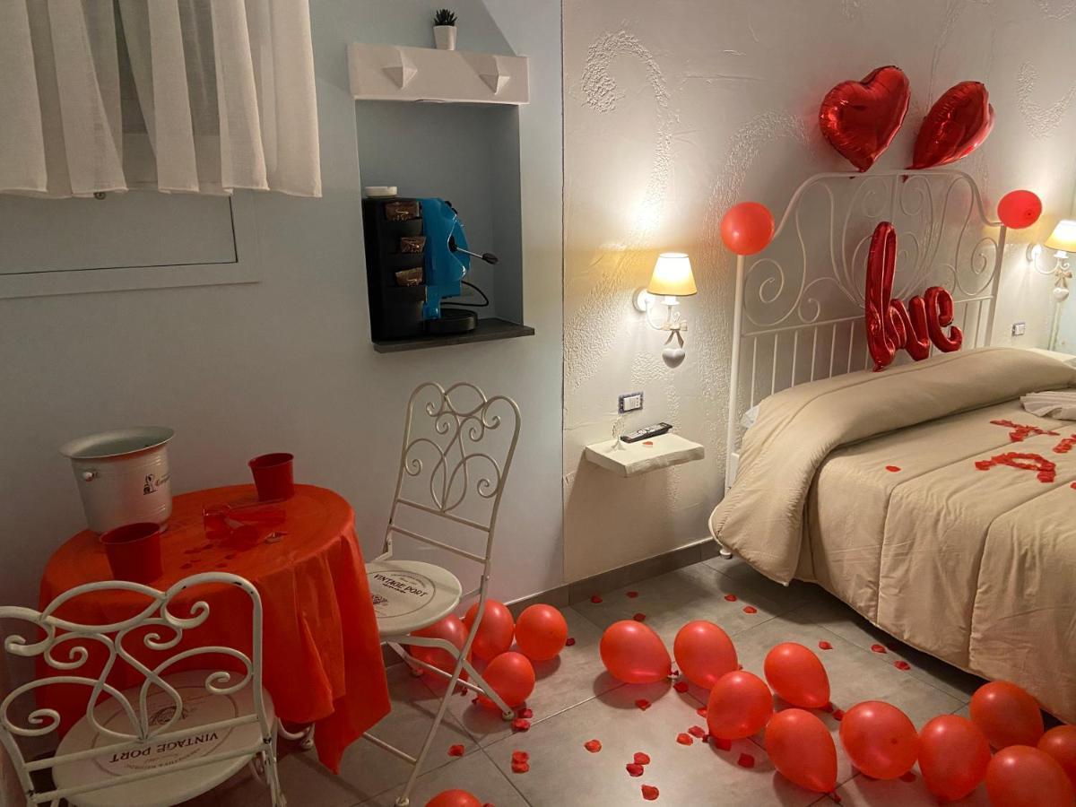 Beb La Gemma Bed and Breakfast Napoli Eksteriør billede