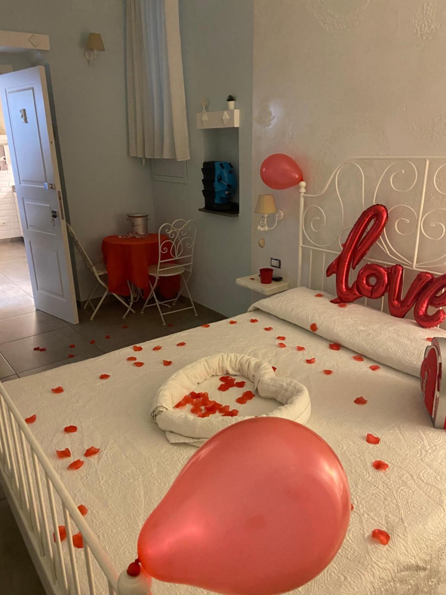 Beb La Gemma Bed and Breakfast Napoli Eksteriør billede