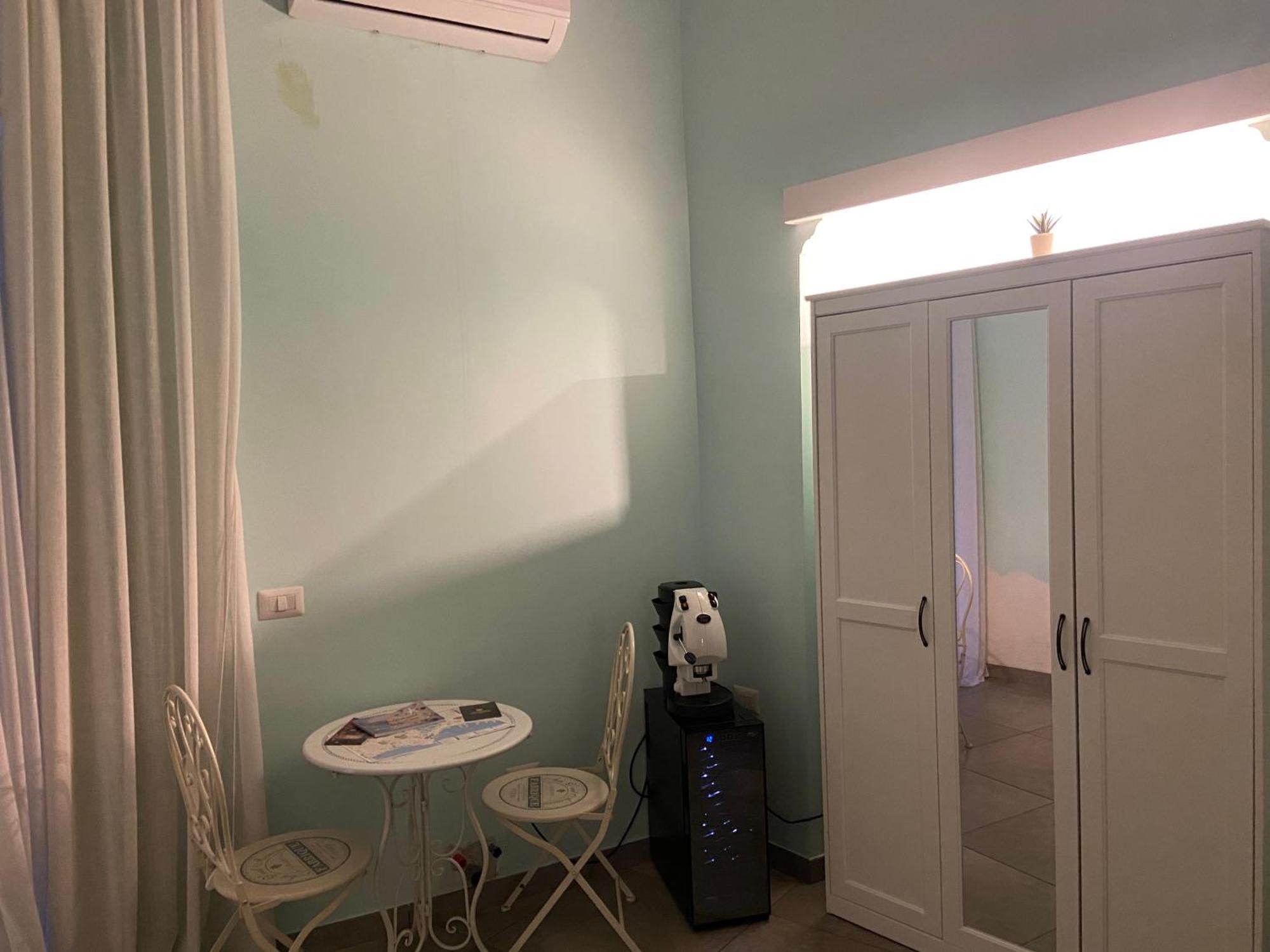 Beb La Gemma Bed and Breakfast Napoli Eksteriør billede