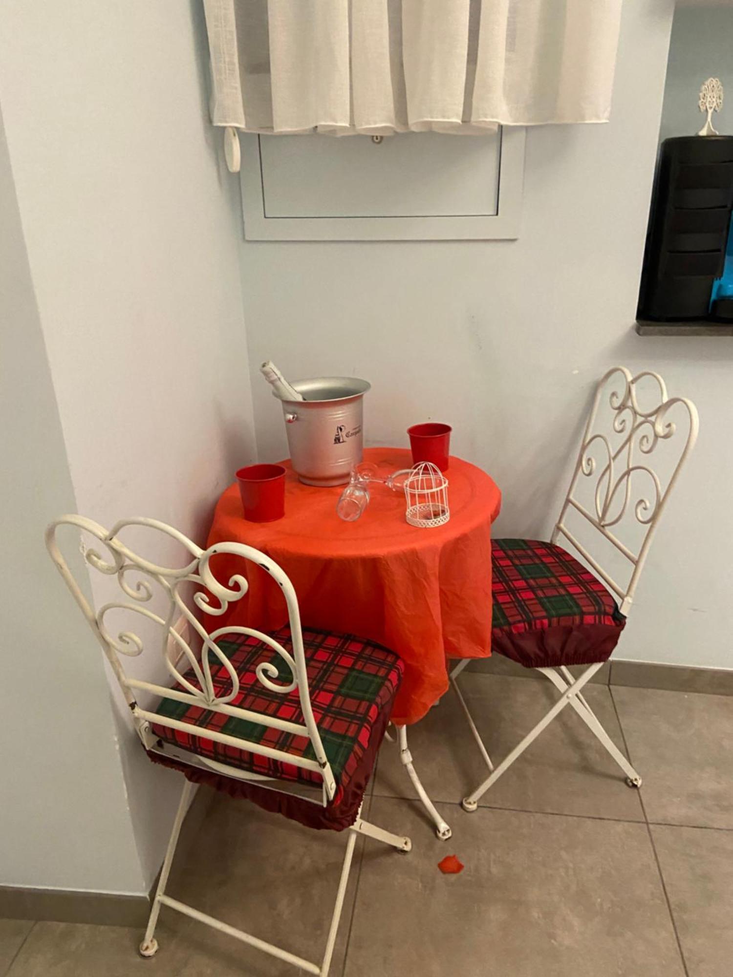Beb La Gemma Bed and Breakfast Napoli Eksteriør billede
