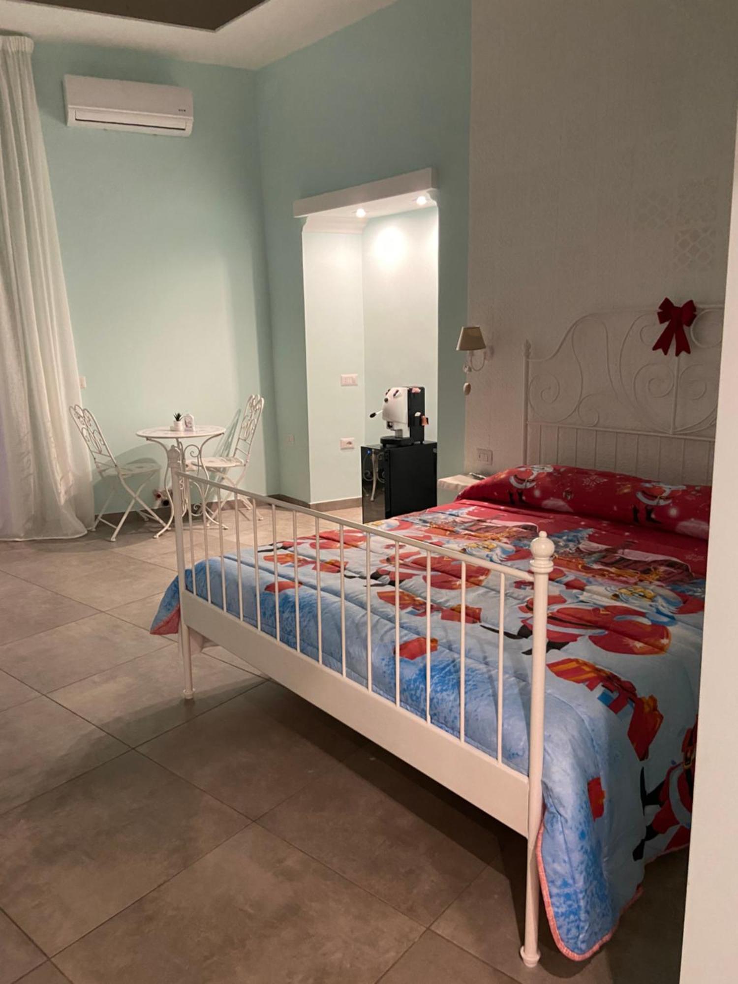Beb La Gemma Bed and Breakfast Napoli Eksteriør billede
