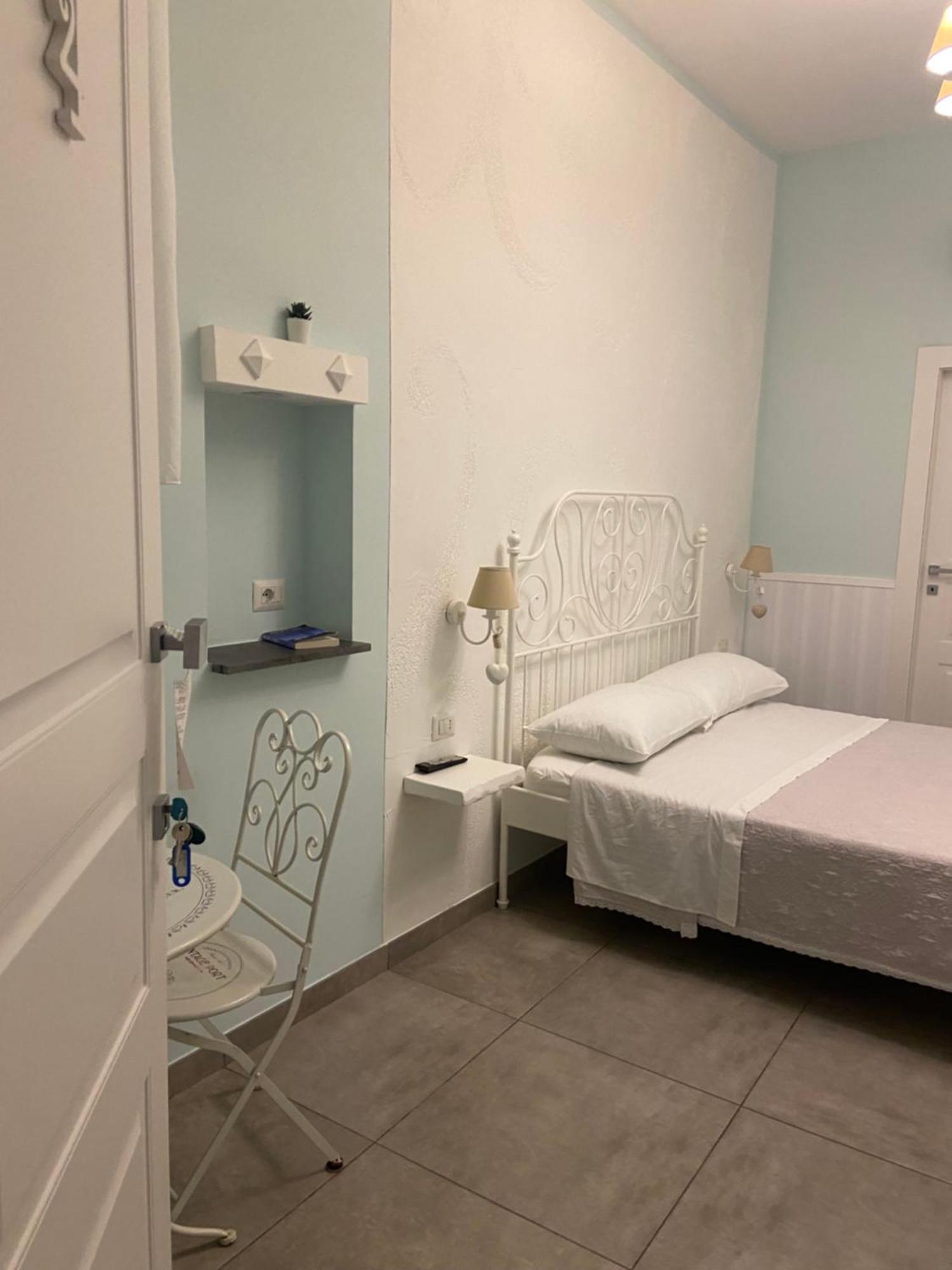Beb La Gemma Bed and Breakfast Napoli Eksteriør billede